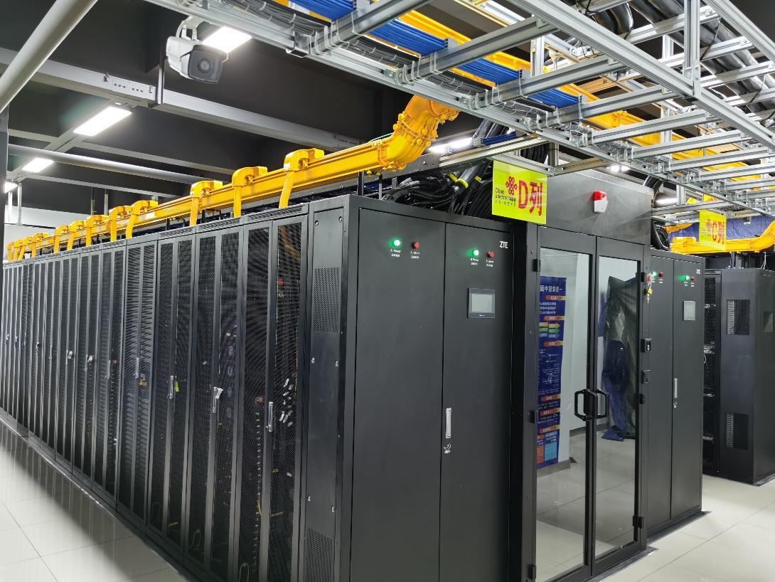CQ9电子奇墨科技申请基于使用数据的IDC机房设施省电方案生成系统及方法专利提升物理服务器能耗利用效率(图1)