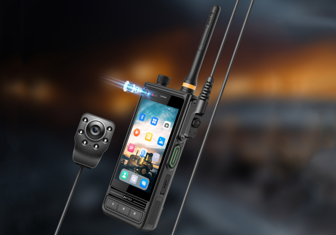 术业有专攻遨游工业三防CQ9电子手机筑牢“危急特”通信防线(图2)