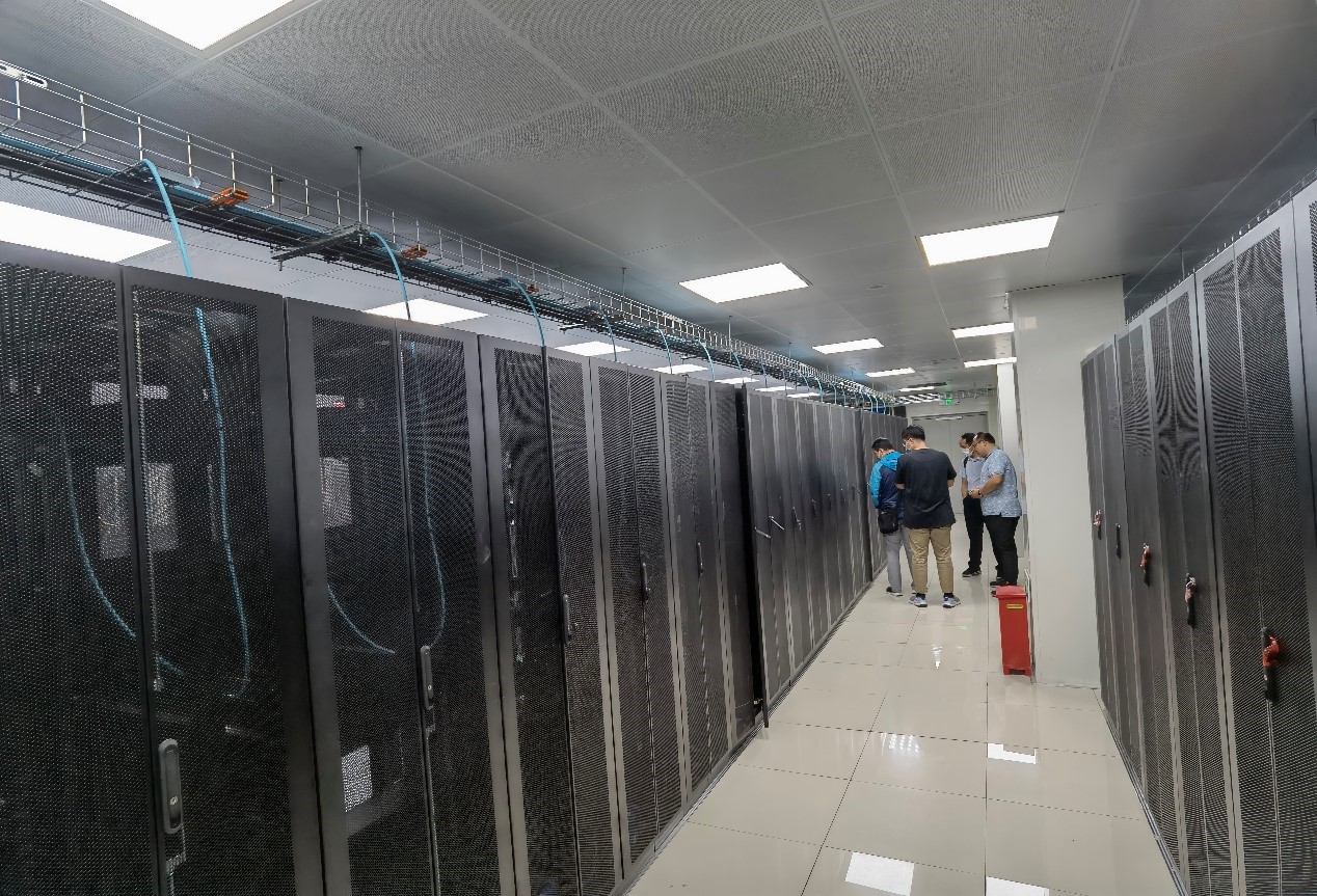 CQ9电子红色通信企业的担当：暴雨洪涝时期做好网络保障(图1)