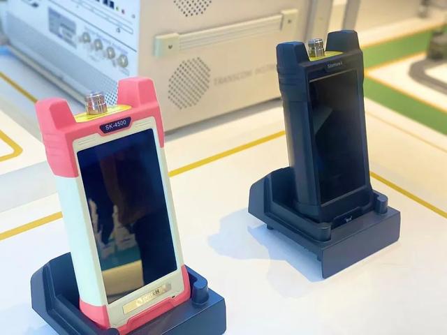 CQ9电子华体科技：公司智慧灯杆可搭载各种传感器、感知设备、通信设备(图1)