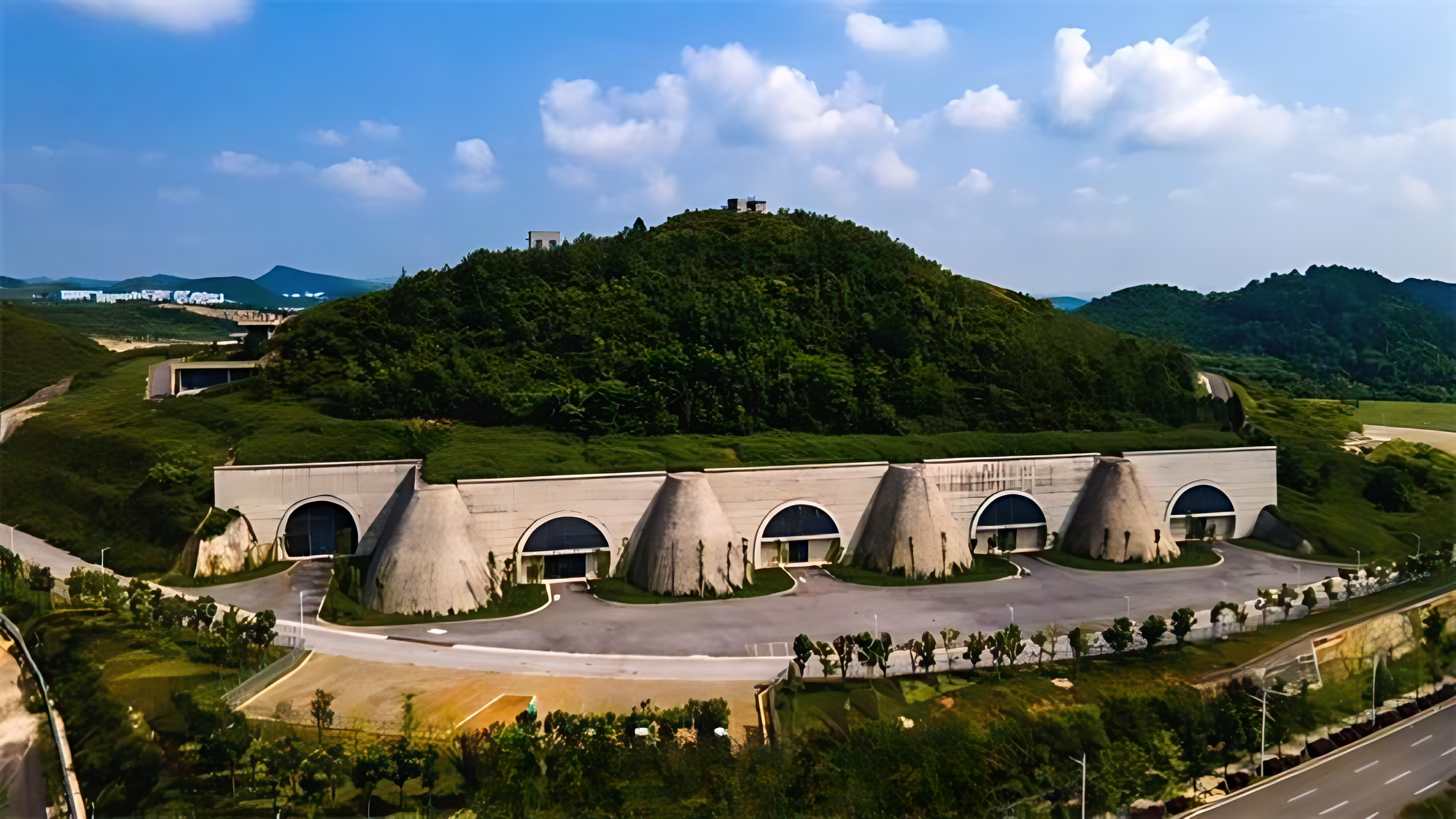 中CQ9电子国算力加速度！2025全国两会琼冀黔宁党报联动对话(图11)