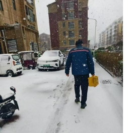 CQ9电子风雪逆行保畅通 万家灯火映担当——山东联通全力应对极端天气 保障通信网络畅通(图3)