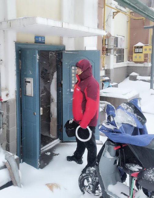 CQ9电子风雪逆行保畅通 万家灯火映担当——山东联通全力应对极端天气 保障通信网络畅通(图5)