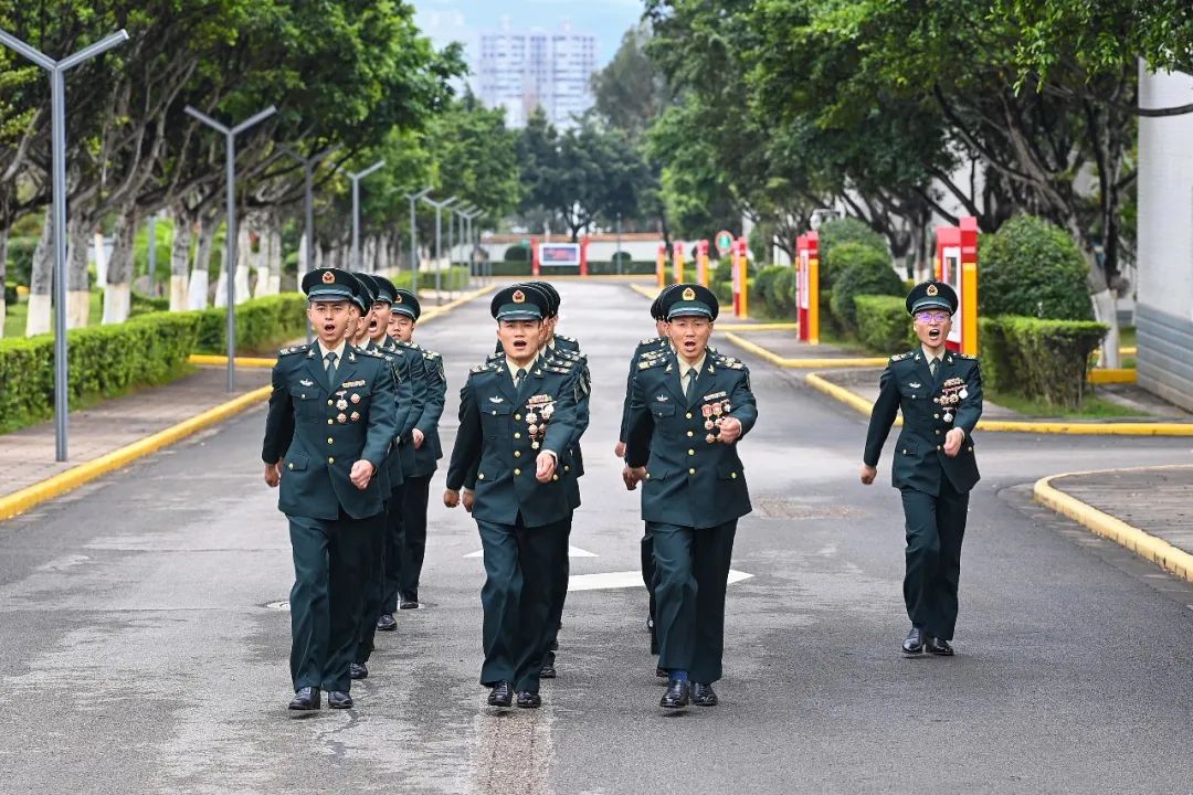 铸剑无声梦照星河CQ9电子(图3)