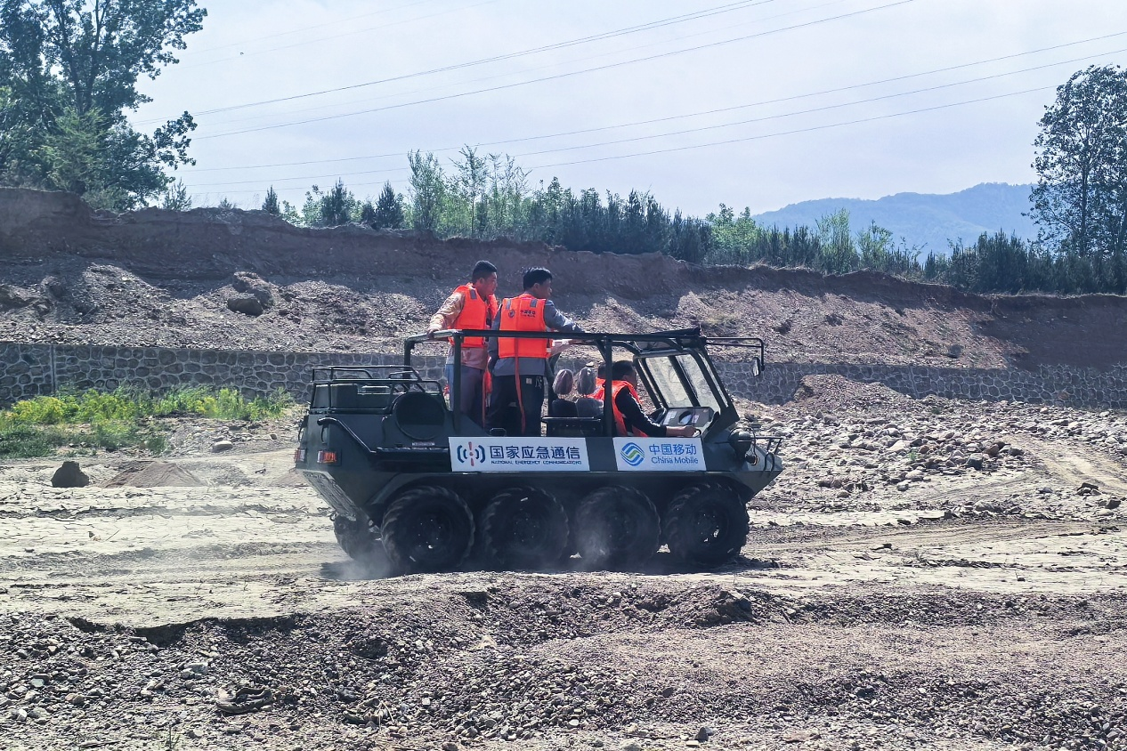 CQ9电子硬核防汛装备上线 陕西汛期应急通信保障再添“黑科技”(图2)
