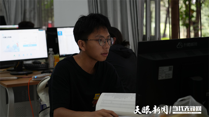天眼关CQ9电子注｜洪峰中托起的高考梦(图6)