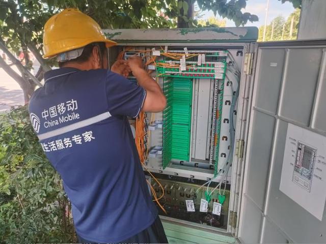 CQ9电子陕西移动延安分公司：高温下的机房守护 力保通信 “不掉线”(图1)