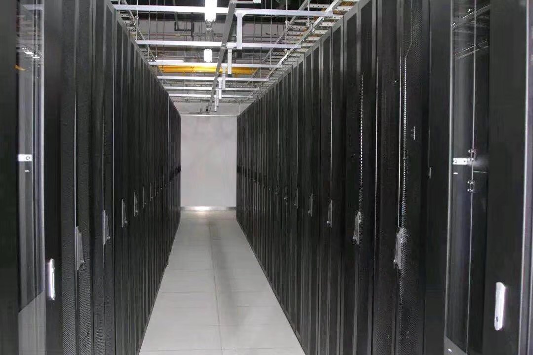 通信行业周报：算力公司业绩亮眼GroCQ9电子k-4发布AWS推出(图1)