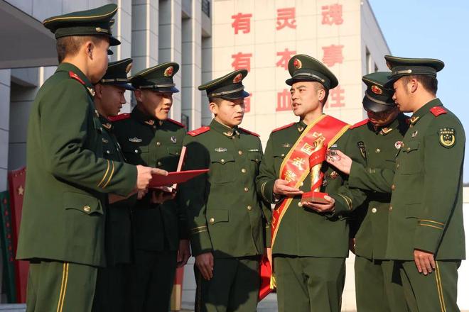 CQ9电子奋斗是青春最好的选择(图1)