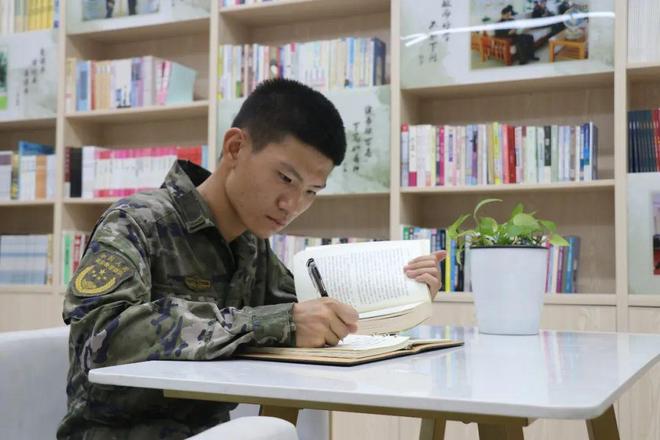 CQ9电子奋斗是青春最好的选择(图4)