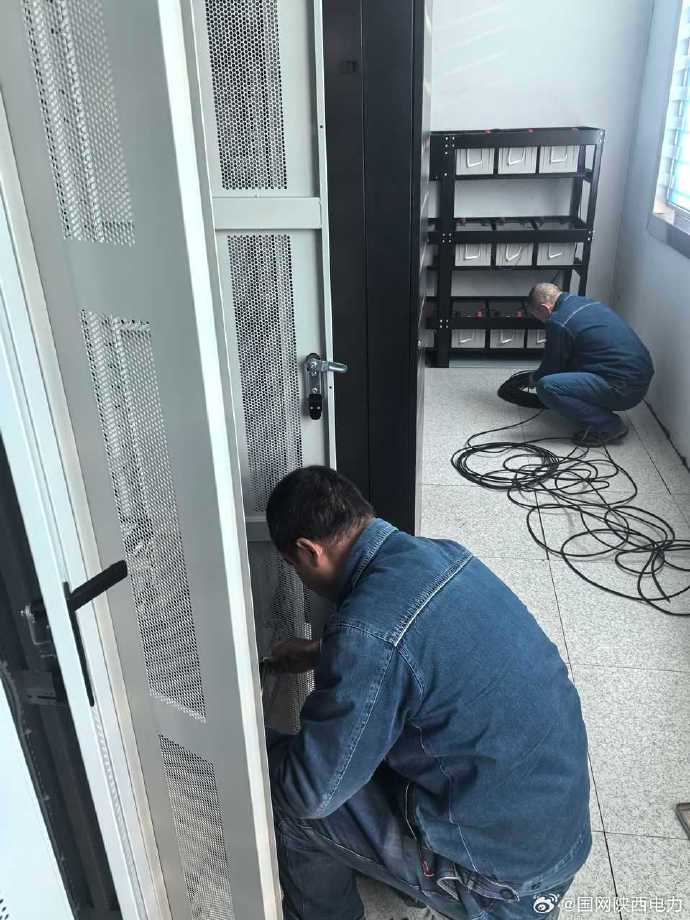世纪福云通信技术CQ9电子有限公司专注服务器托管服务机房设施稳定可靠。为企业提供安全高效的数据托管解决方案助力业务持续发展(图1)