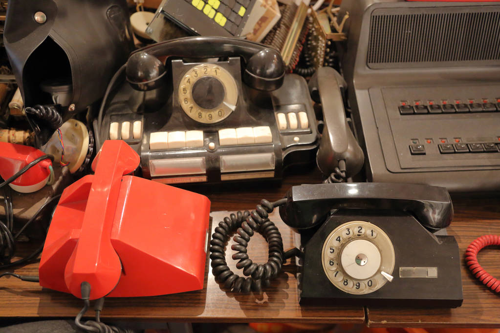 华龙证CQ9电子券：通信行业业绩稳健增长 关注AI快速发展带来的行业计划(图1)