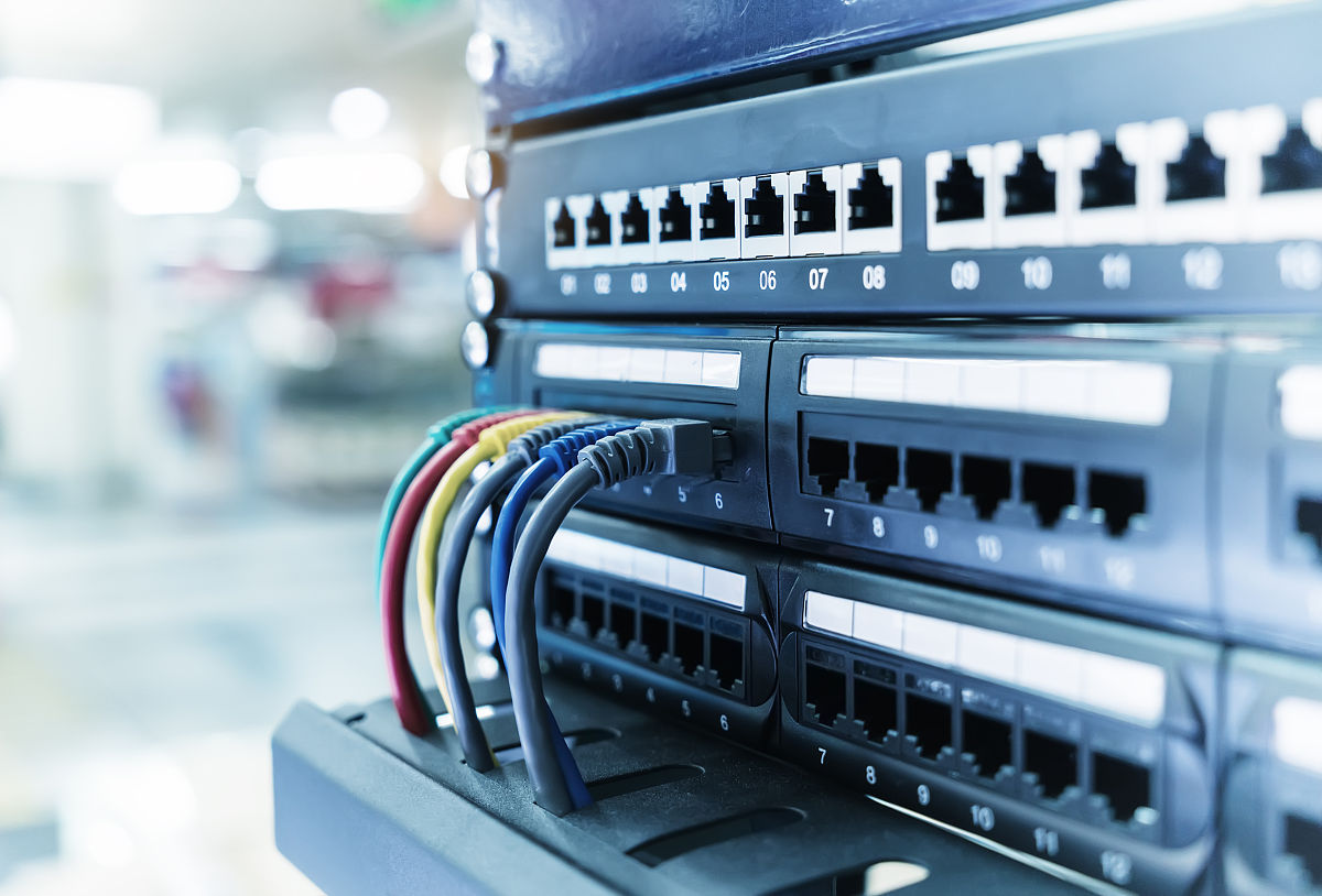 CQ9电子卫星通信产业拐点在即谁先冲上千亿风口？(图1)