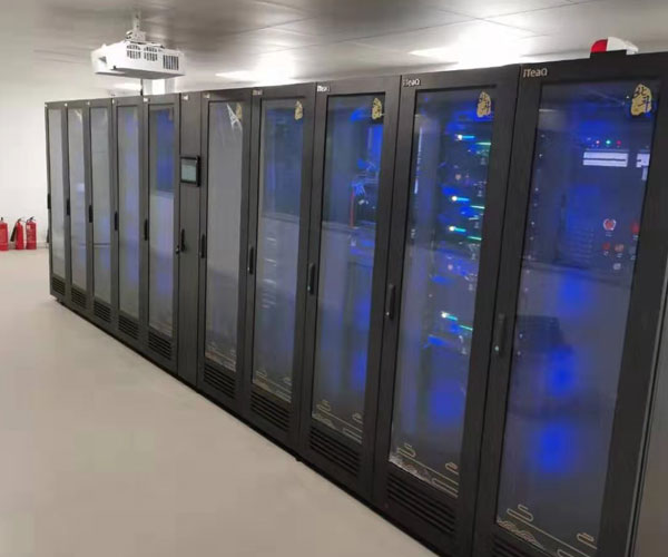 CQ9电子试点开展新型机柜标示牌应用 提升设备运维质效(图1)