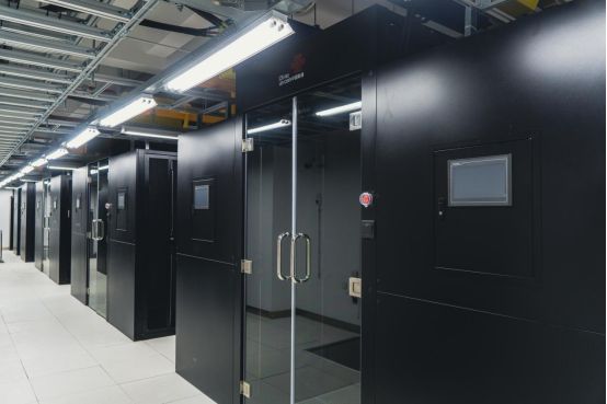 【用AI联通】系列报道：全国布局！筑牢AI时代“算力基石”CQ9电子(图5)