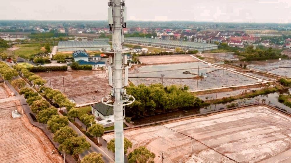 科技赋能守良田 上海CQ9电子铁塔通信塔变身“耕地守护眼(图1)