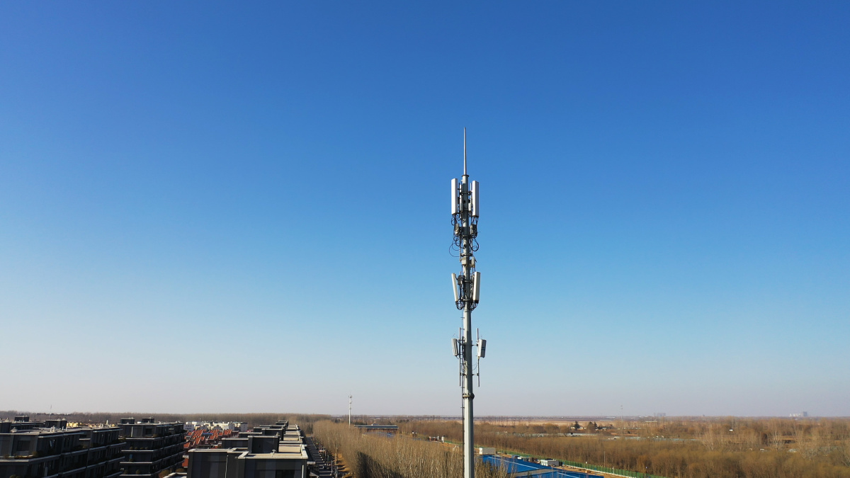 探访5G工厂丨从车间到云端海信5G工厂点亮智造CQ9电子新图景(图1)