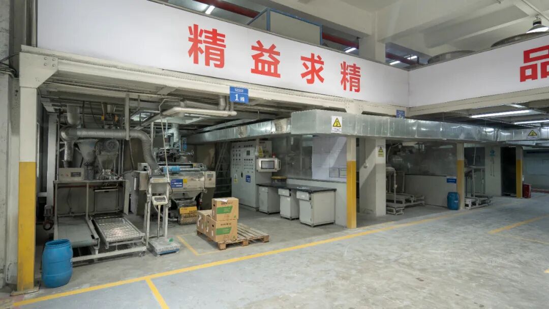 CQ9电子双轮驱动算力时代：通信设备与半导体如何重塑TMTETF景顺(512220)投资价值？(图1)