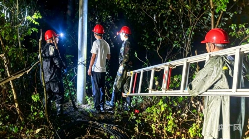 CQ9电子道路阻断、通信不断！中国联通紧急驰援(图3)